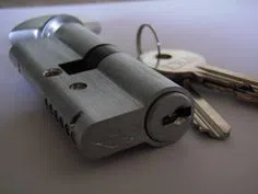 Corona NY Locksmith Store Corona, NY 718-412-9833 - broken-key-extraction